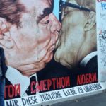 חומת ברלין נשיקה