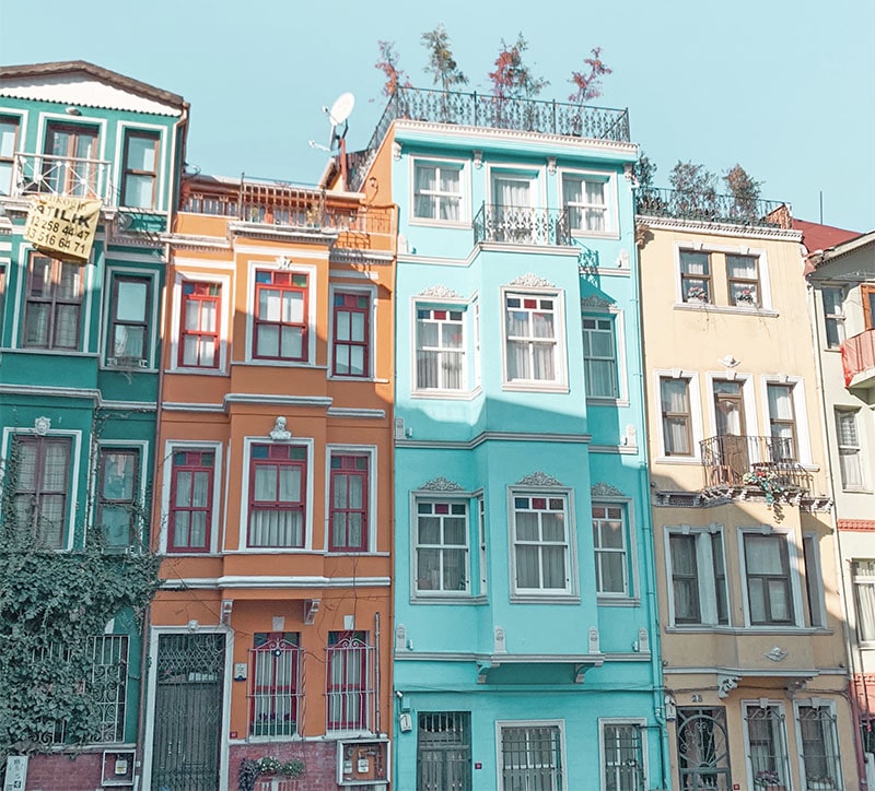 מבנים צבעוניים באיסטנבול